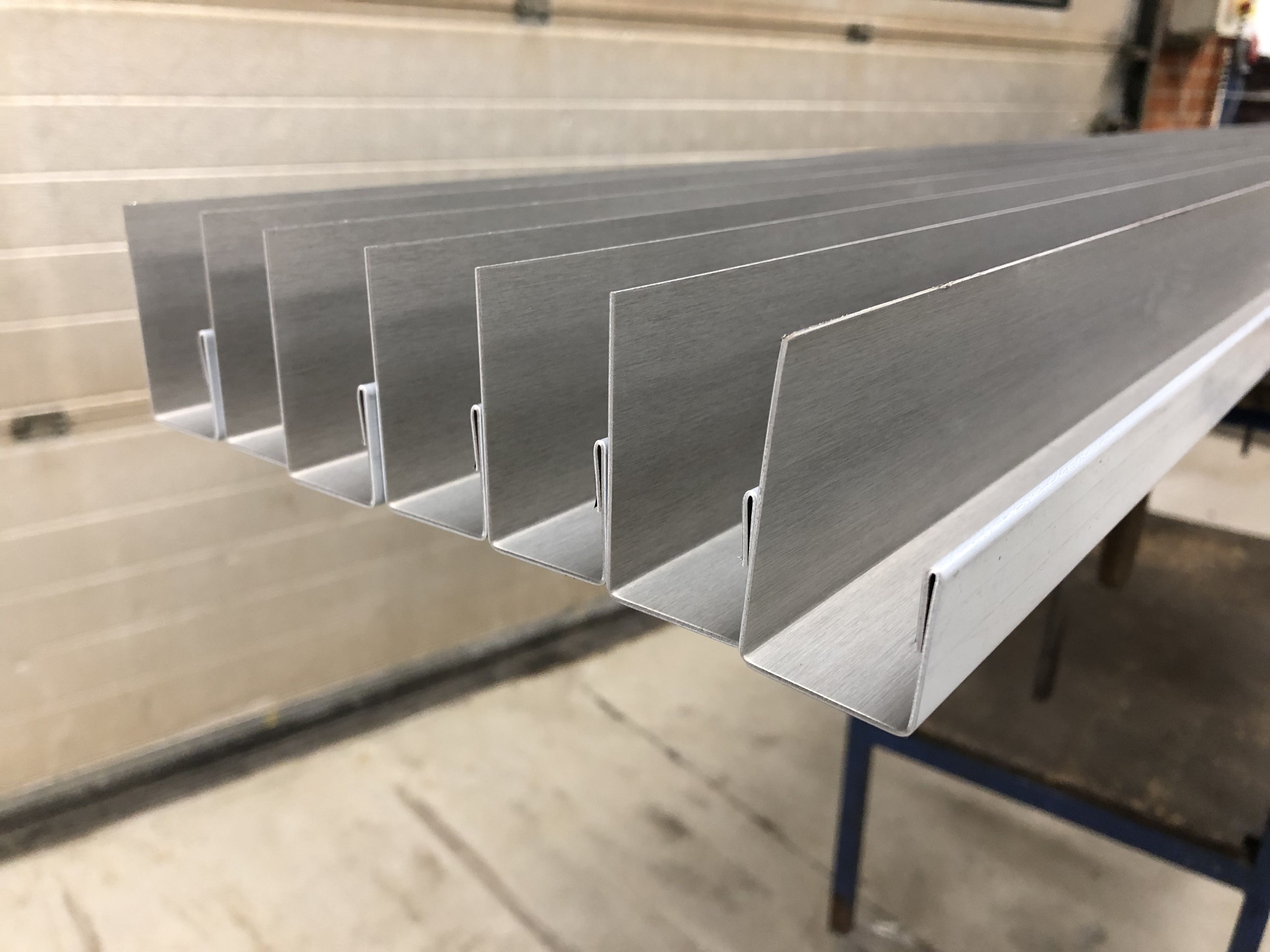 Hvide stål profiler | Andersen Company